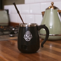 Harry Potter: Magic Stirring Mug Hogwarts (Black) / Magische Roer Mok Zweinstein (Zwart)