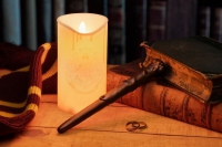 Harry Potter: Hogwarts Candle Light with Wand Remote Control